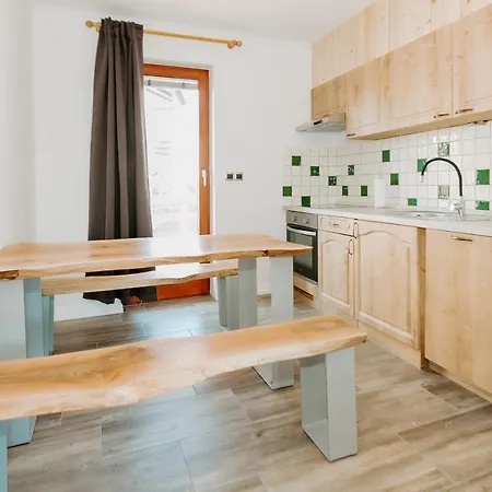 Mama Mia Apartma